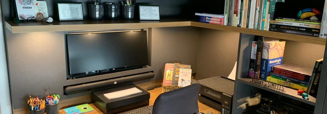 Biblioteca - Home Office - Caxias do Sul / RS